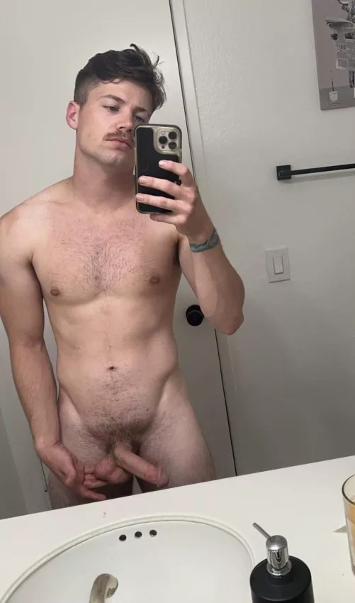 First time posting, what do my fellow bros think? (22) by aidend56