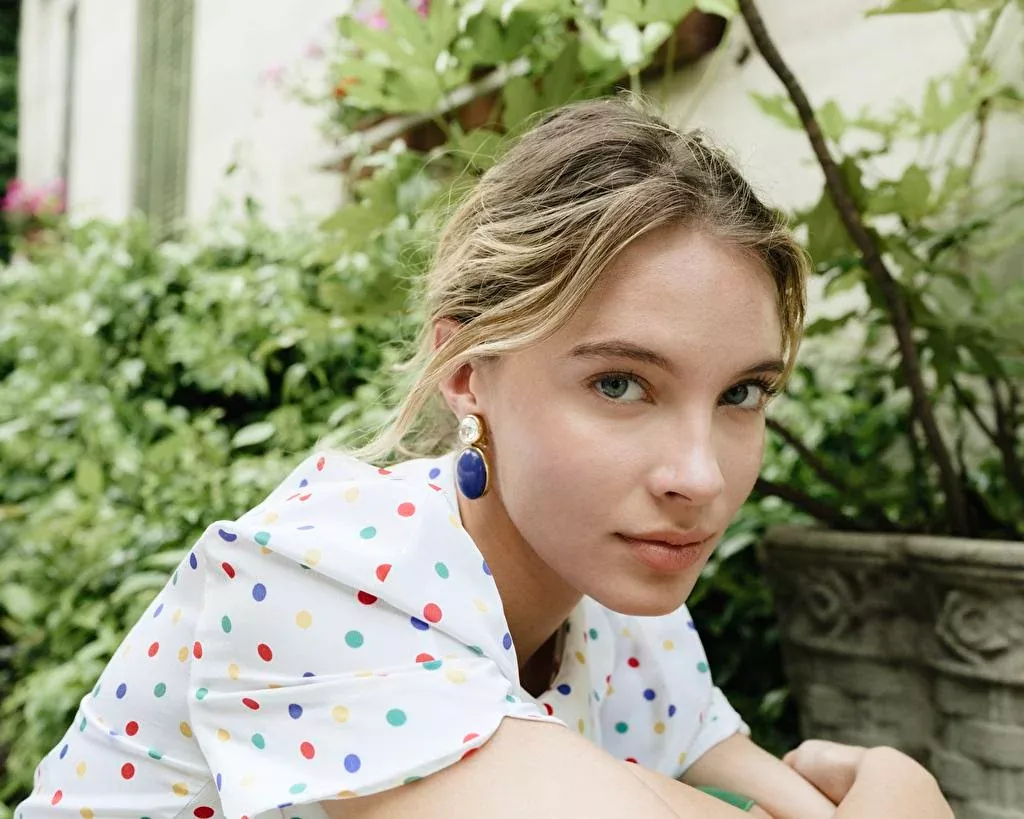 Georgie Mae posted by Dawntodusk87