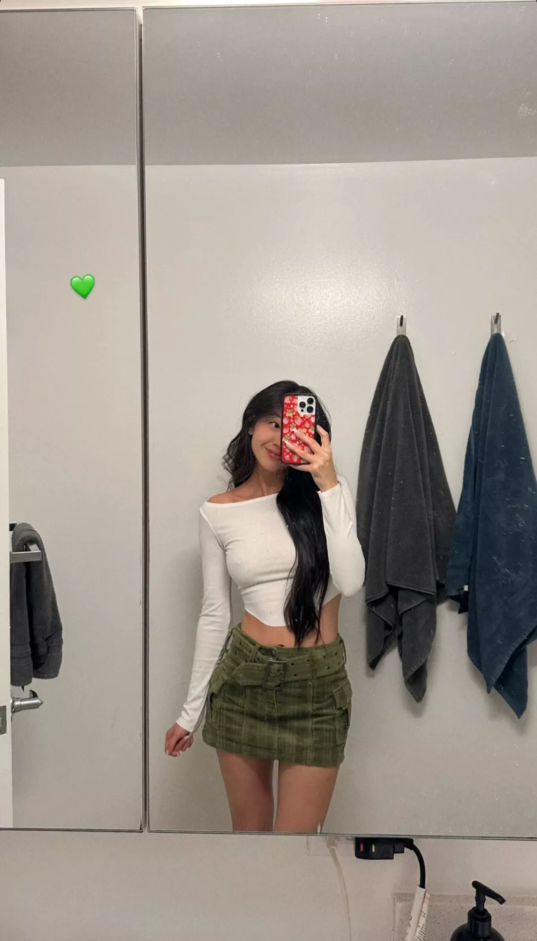 Girl posted by olive_oil_twist