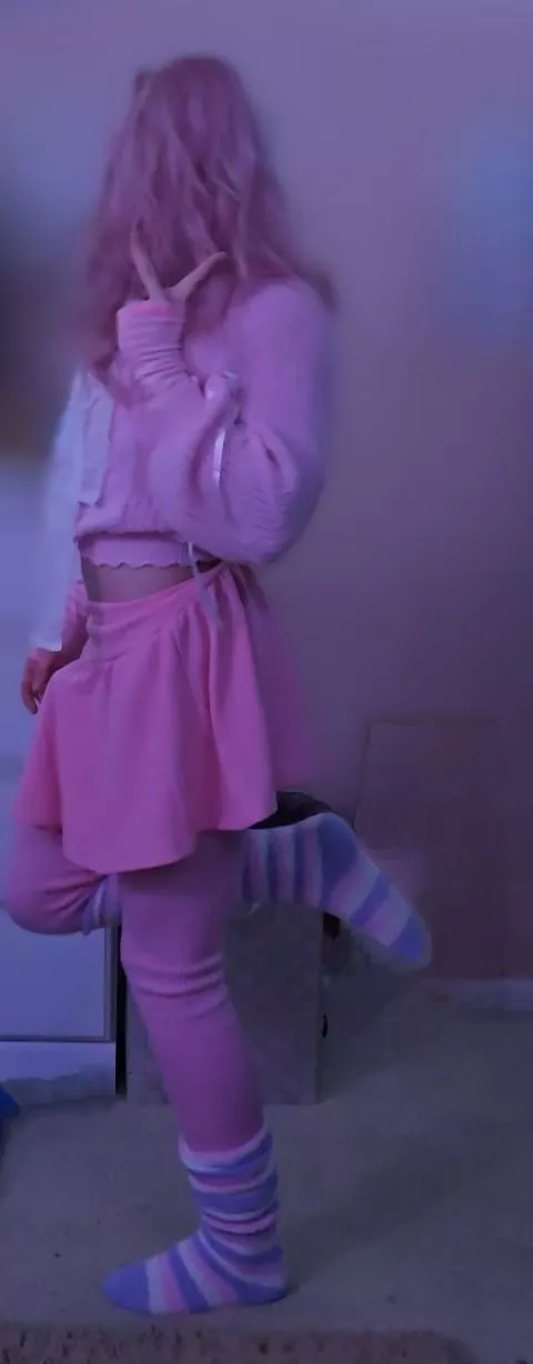 Haiiii posted by fuzzyfemboy101