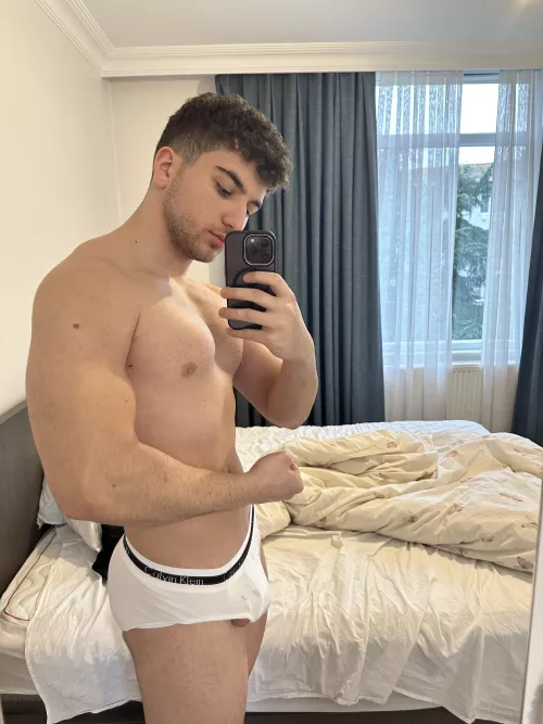 hey by Dry_Relationship5071