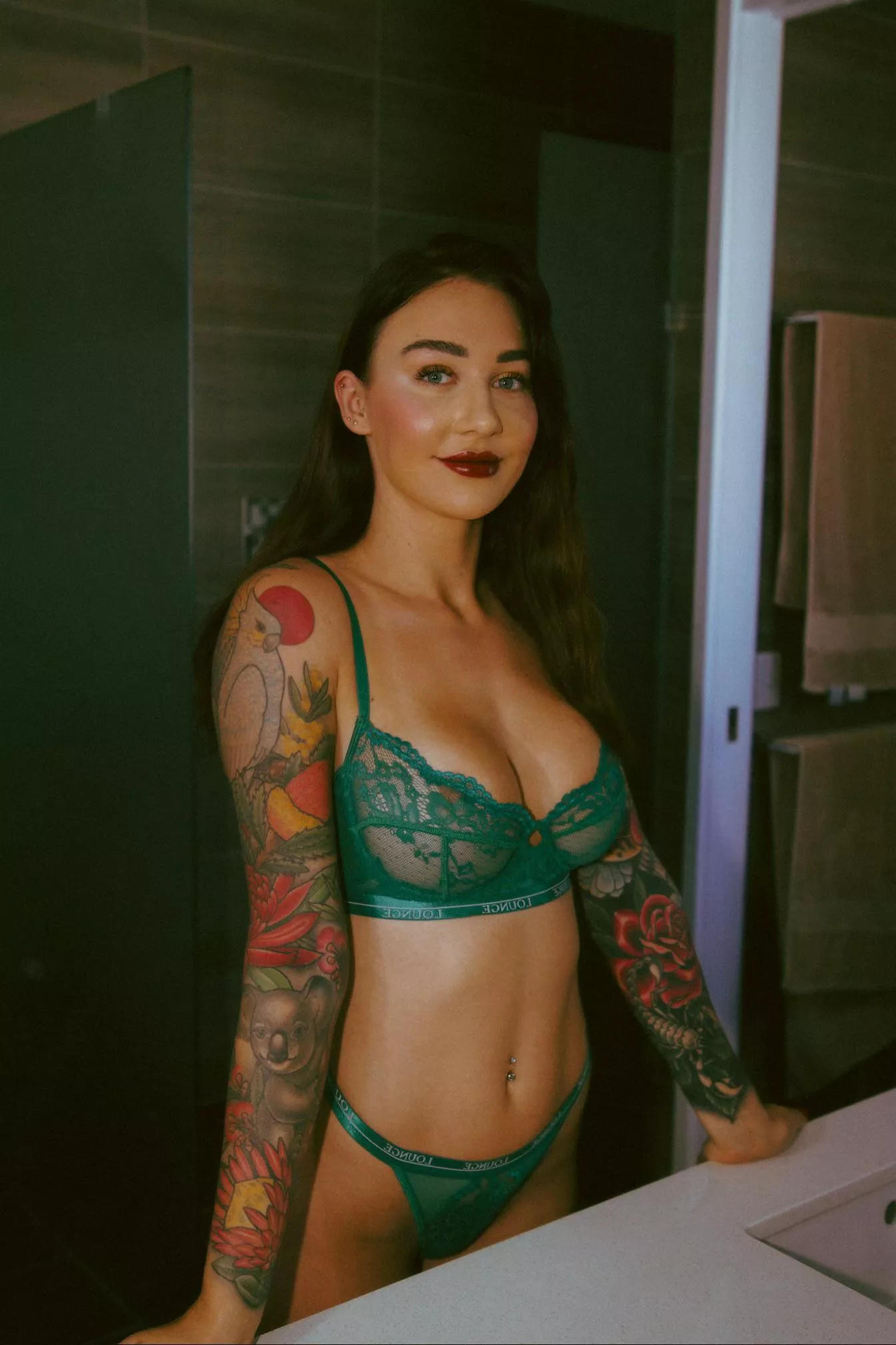 Howdy, my favorite set. More on my profile  posted by Alfredo7643