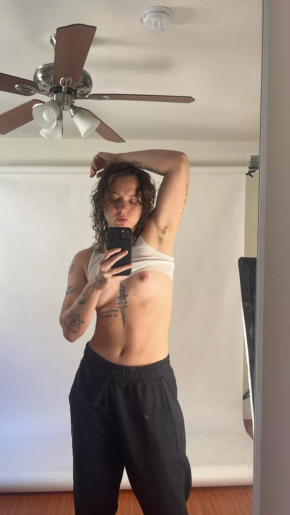 how’s it hangin in here  posted by orvillepegs