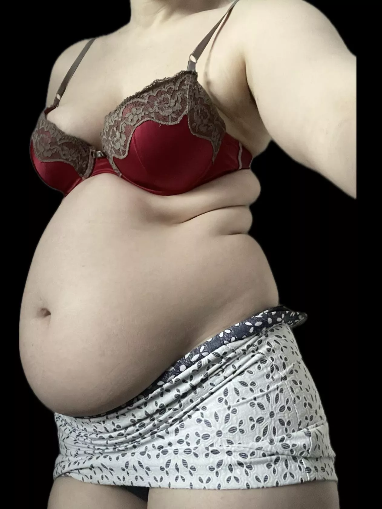 I can’t believe I did this to myself 😳🥵 posted by scarlett_belly