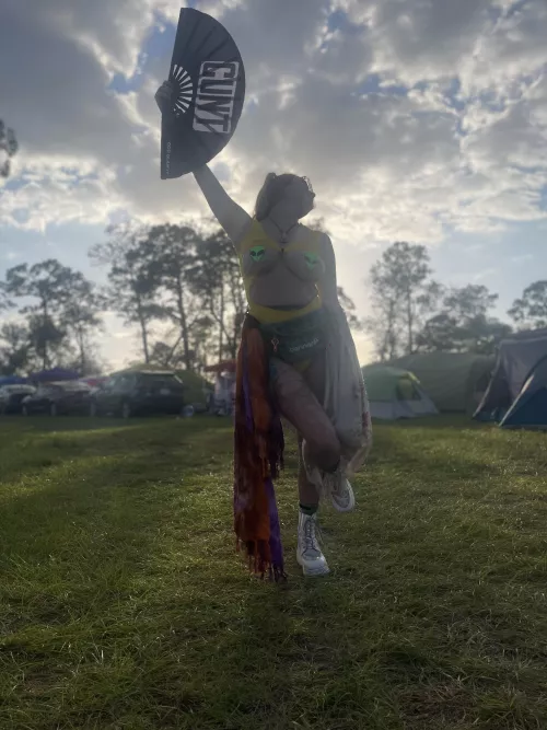 I had it all out at bonnaroo last year ;) by MonaFaithh