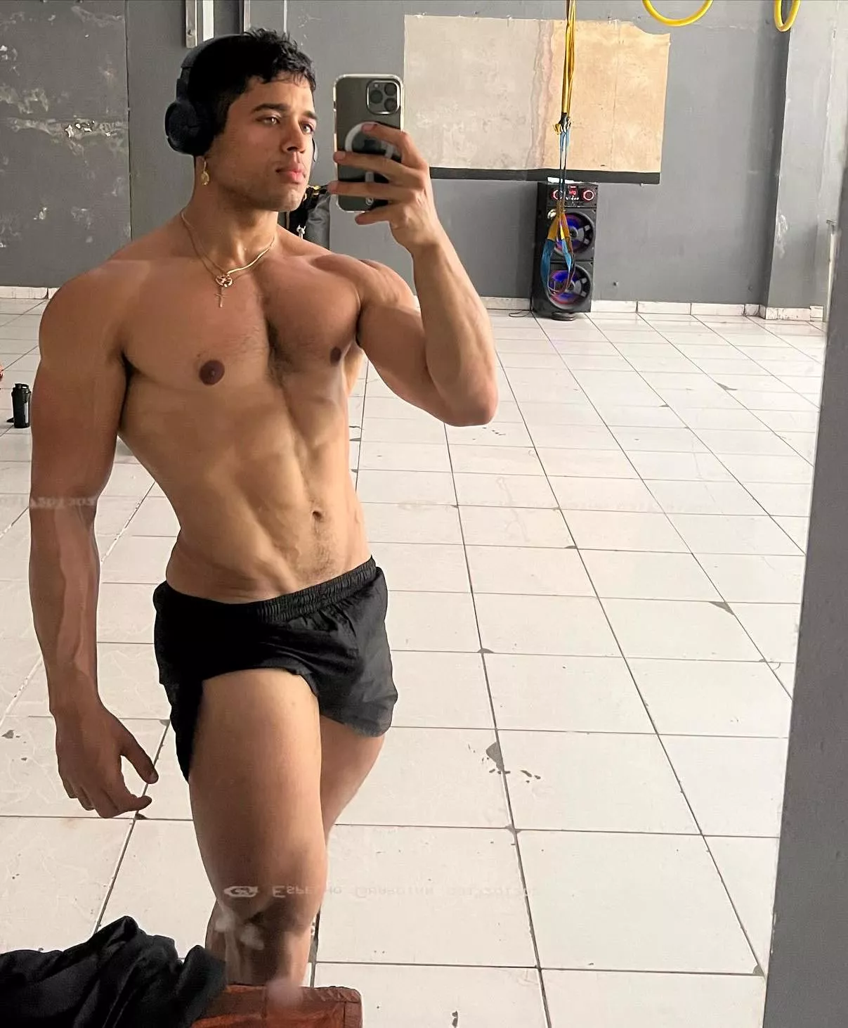 I started liking some of the gym selfies posted by Yolanda_Ramirez