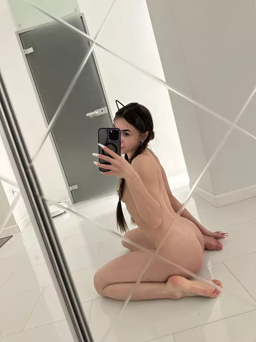 I would let you blow a load inside the booty by axleroyal