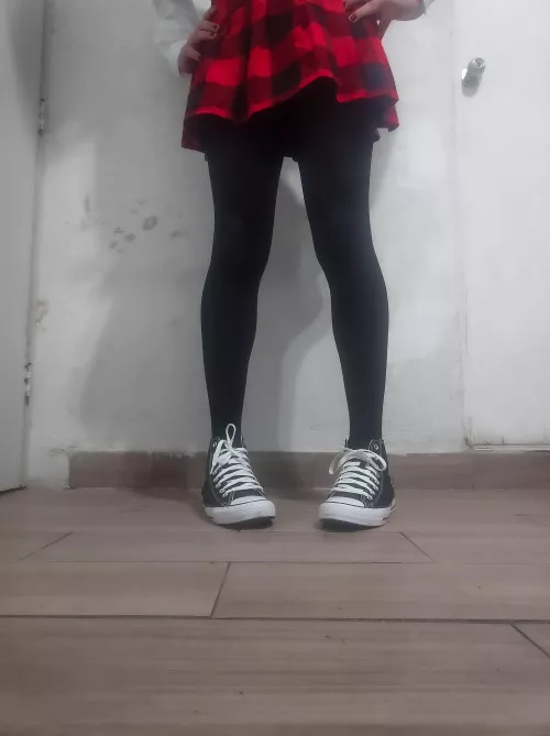 I would like prettier legs🥲 by rBeautifulHazel