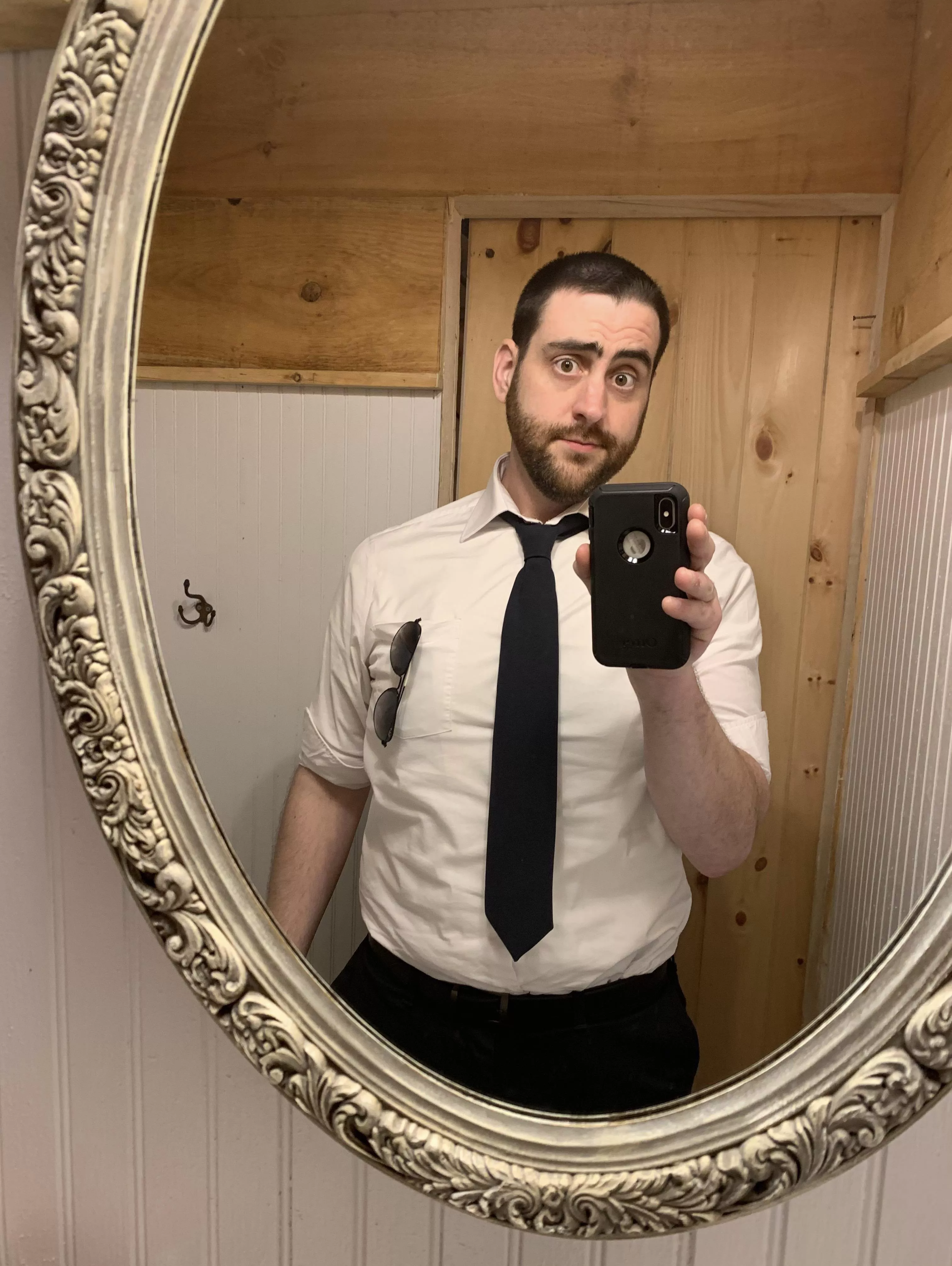 Interesting things happen at wedding posted by Spiketheslowone