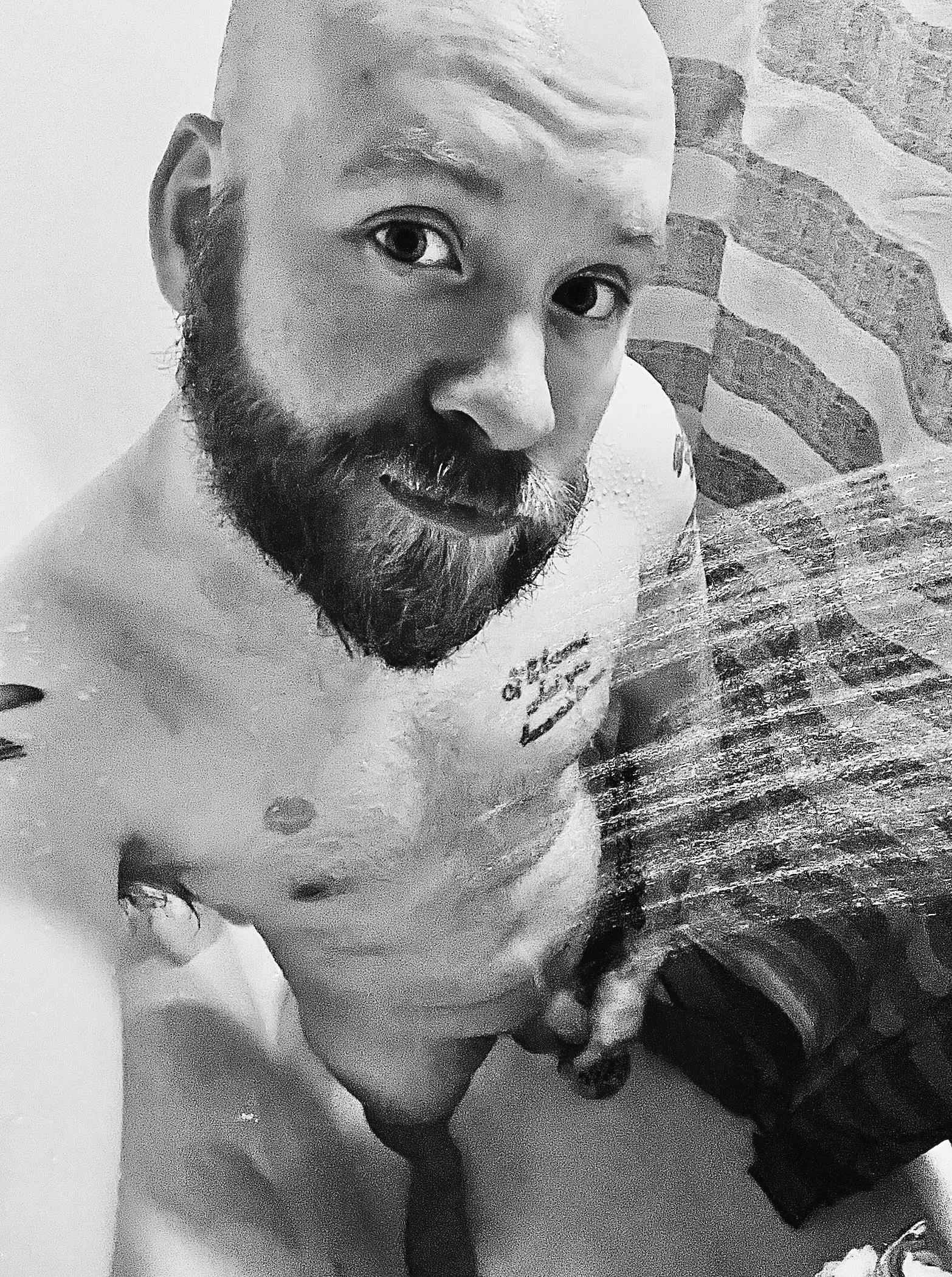 Is there room in here for two? posted by thepinkpandemix