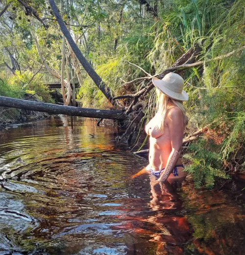 Keep shining, even if no one is watching 💫 by oceanlaney