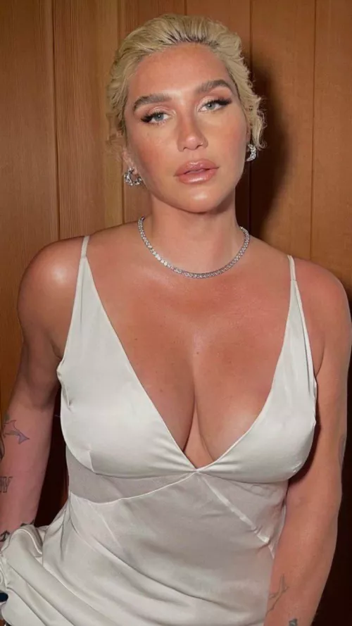 Kesha Rose by brown3cake