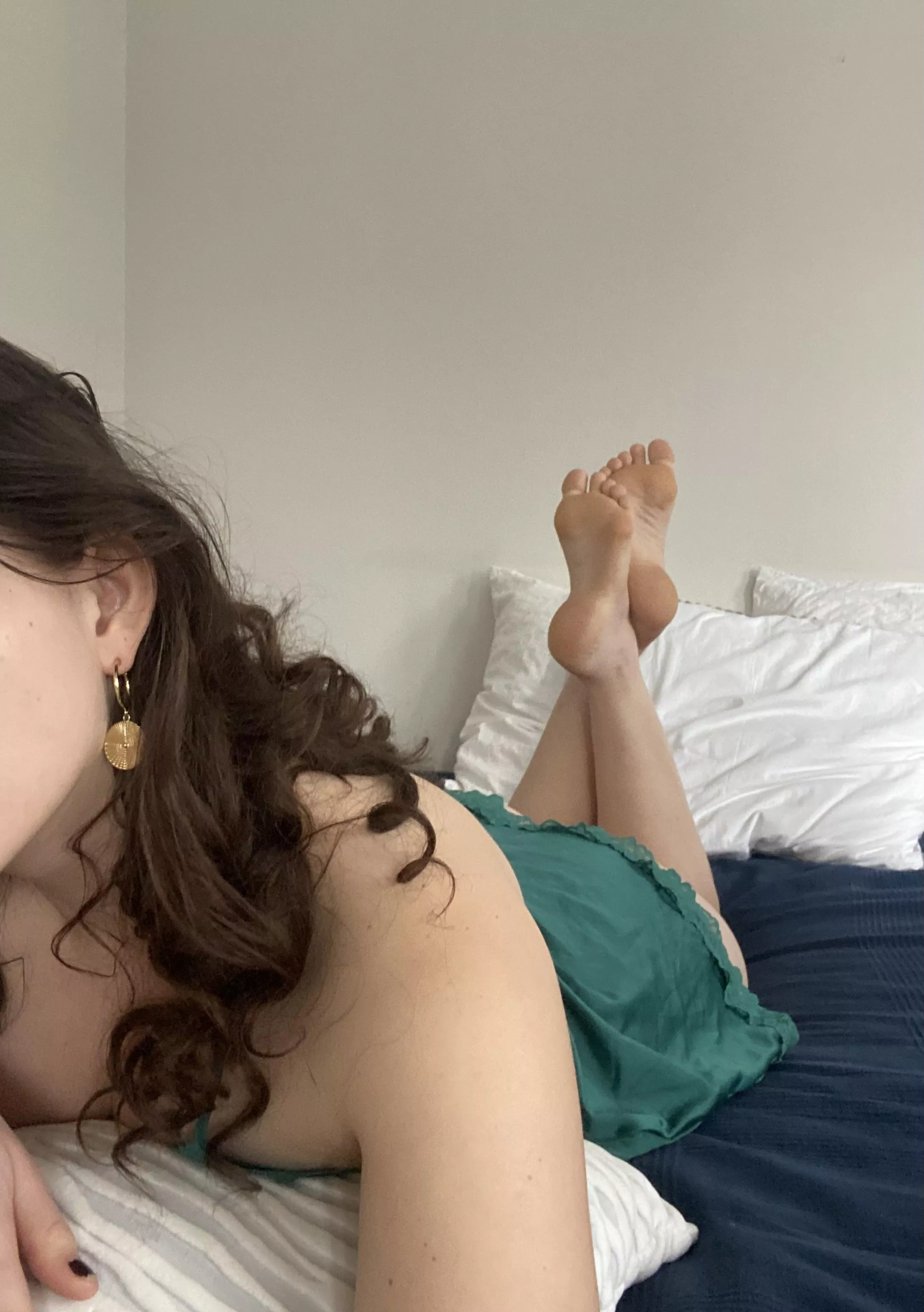 Lace looks good on me 🫶 posted by OFbbAria