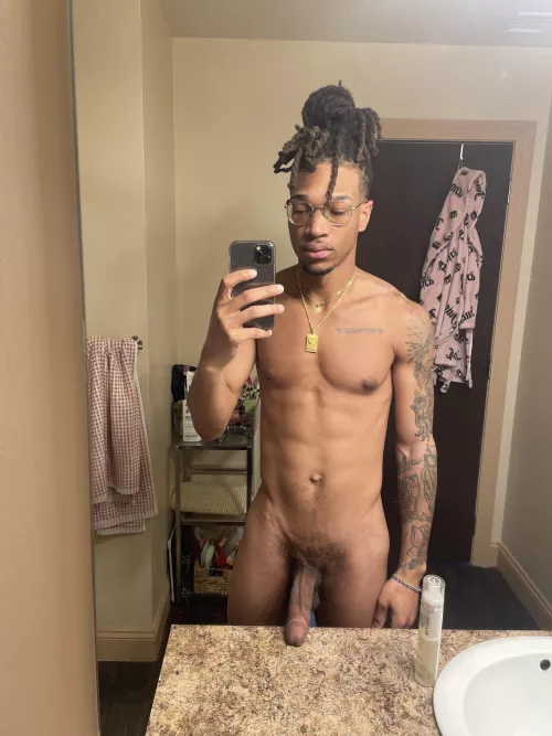 Ladies come sit🥰 by Viewz4u