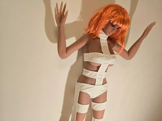 Leeloo dont jump by nextdisasterone