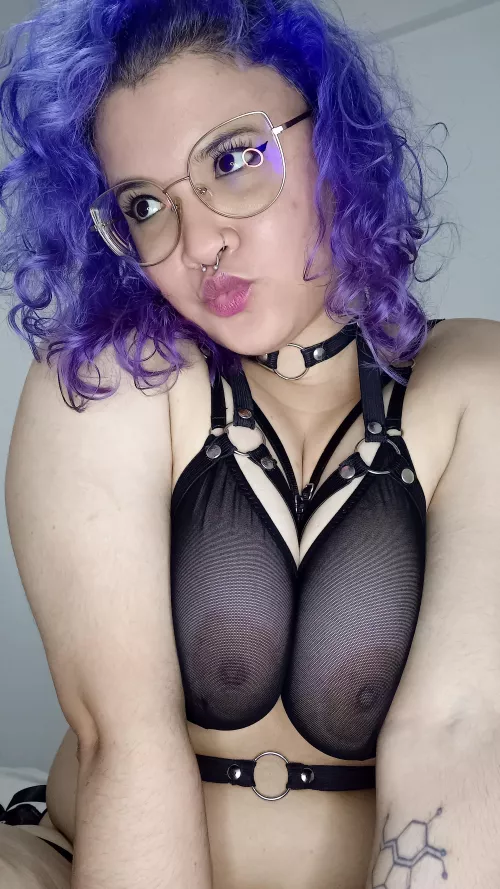 Look daddy I think it fits perfectly between them by IvyMayhem_x