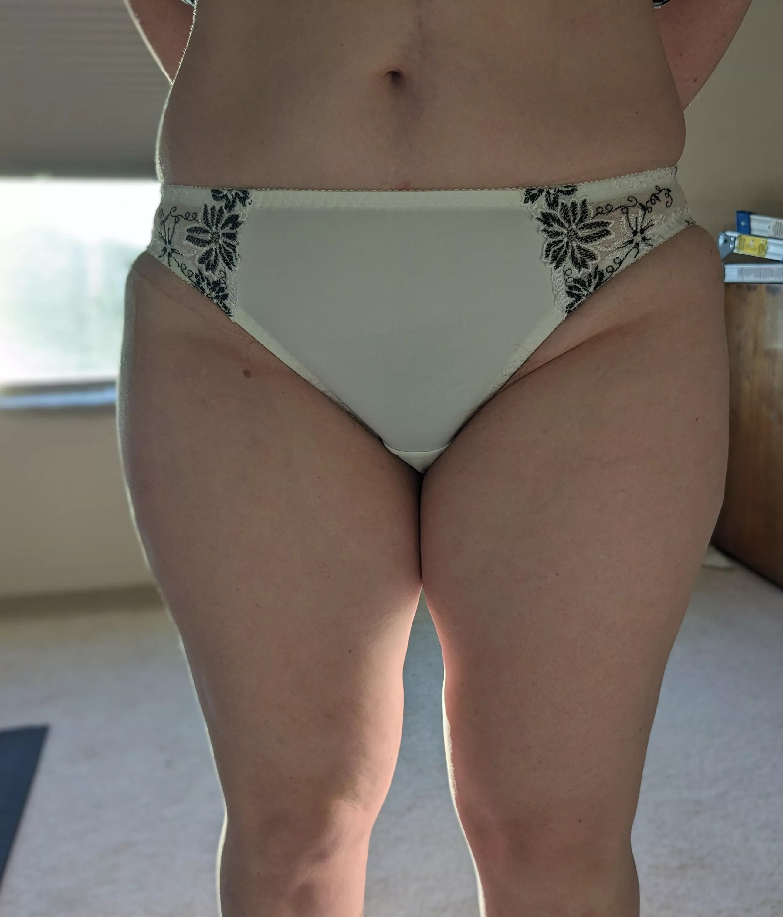 Maybe time to buy a bigger size 😒 posted by rodentdroppings