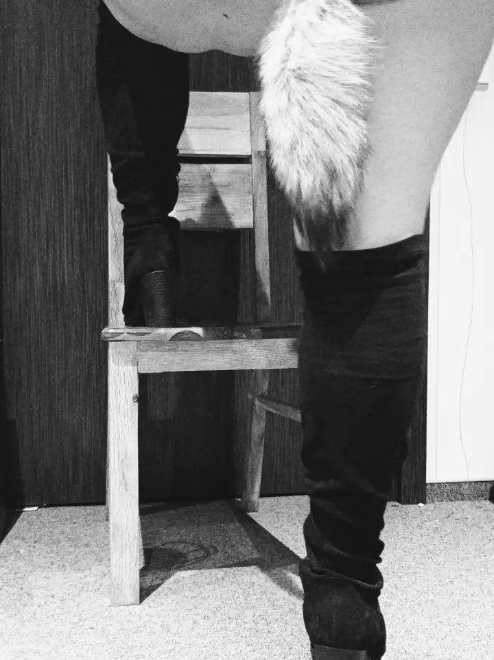 My First picture with my Tail  posted by Thrinchen85