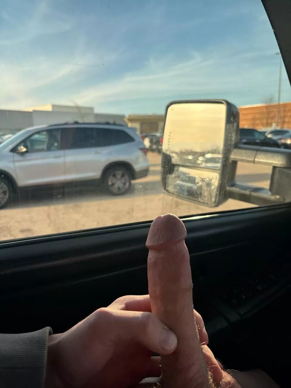 parking lot jerk posted by North_Potential_7164