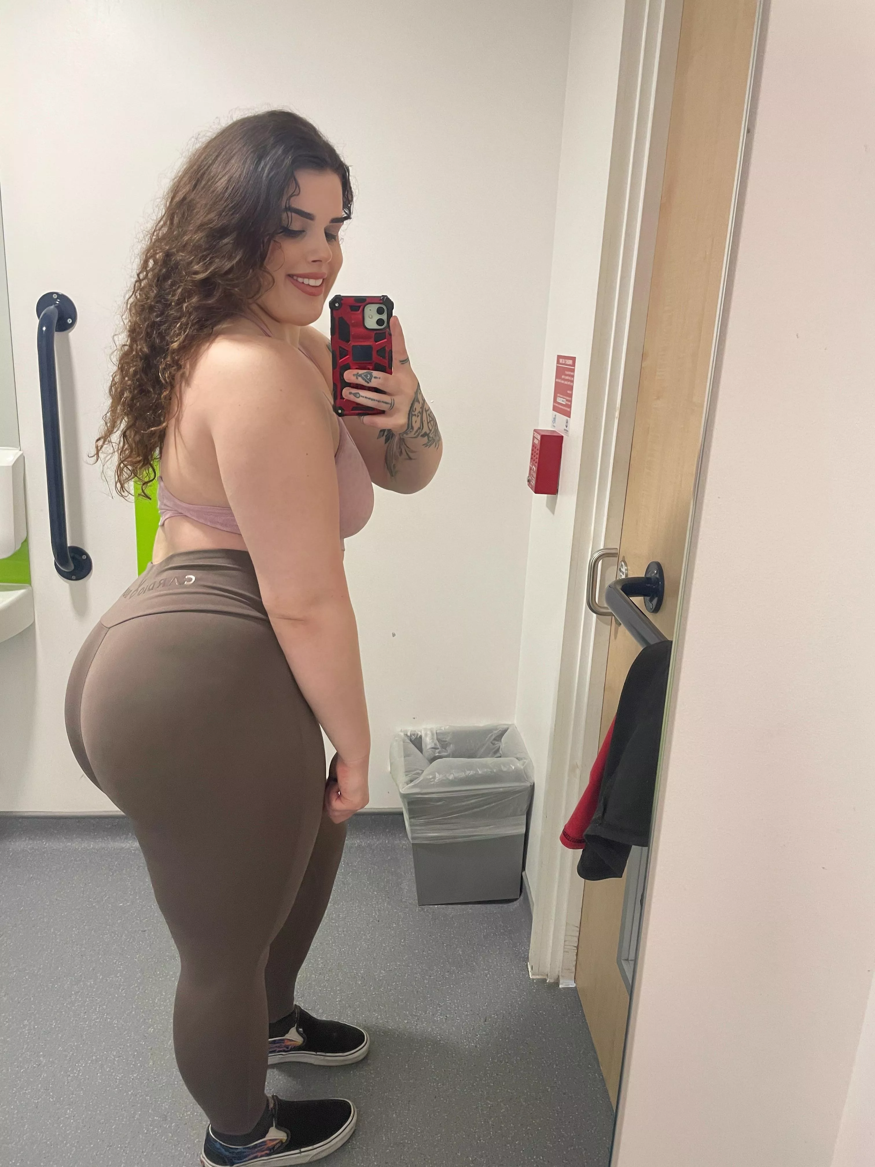 Peachy  posted by hiptqueen