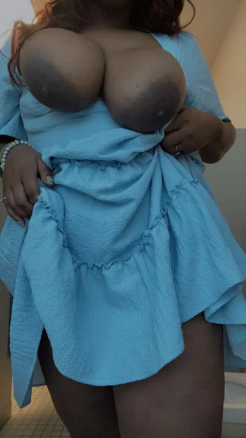 pretty body but a prettier face 🥰 by kityyyomg