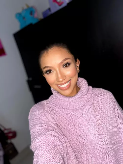 Smile for the week ahead by xoLuciaaxo