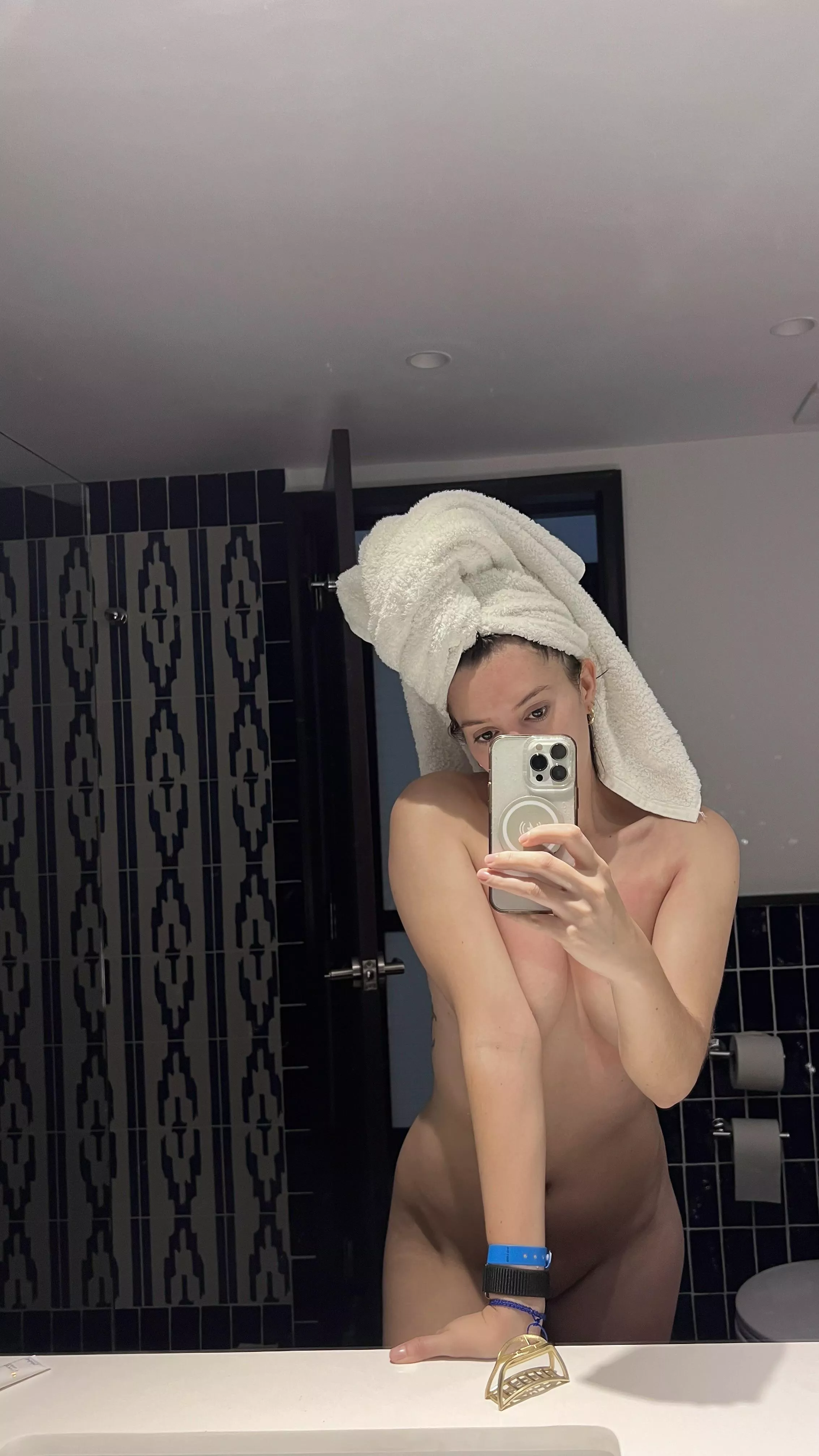 Sneaky clean.  posted by CestDeux