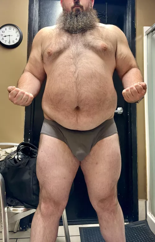 Someone on here said I should post wearing briefs so here it is. Thoughts? by Mental_Cable9594