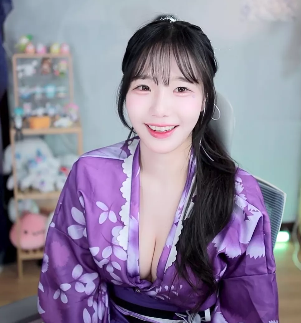 sooflower is so cute posted by kntbr0