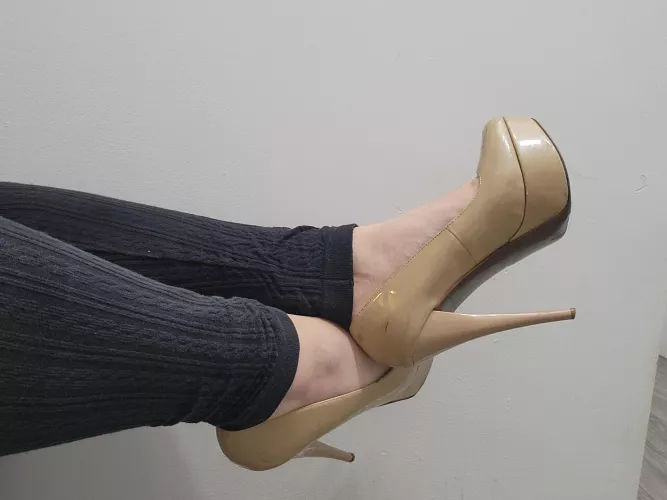 Super comfy but a little old and dirty 💋 by alexcartier_xo