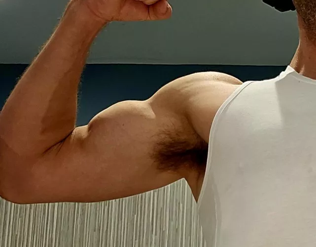 Who wants to sniff it?  by Hungry_Moose2523