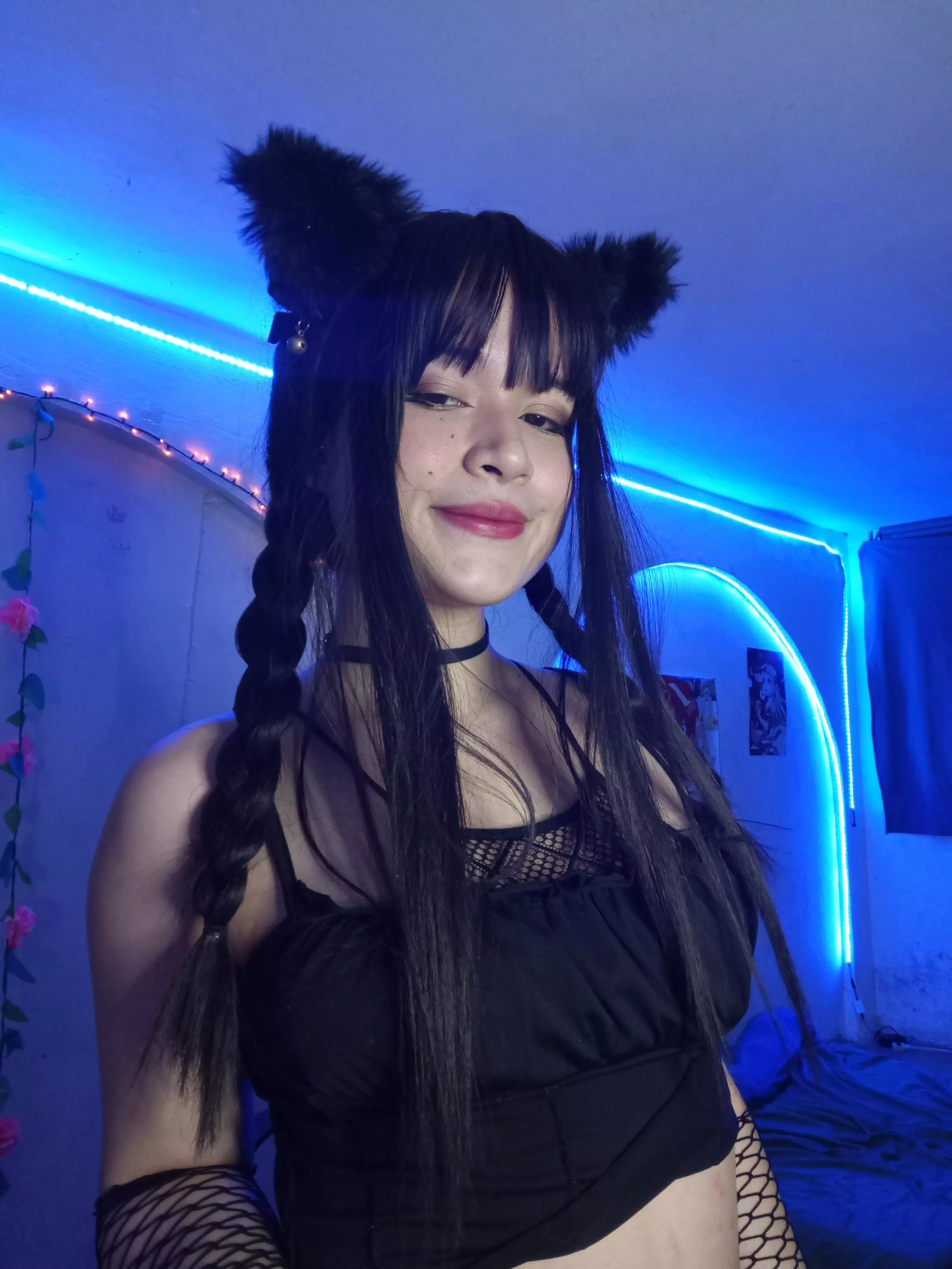 Would you adopt me 🖤🐾 posted by Ill-Interaction-7518