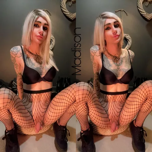 Would you let me give you a sloppy blowjob …? by claire7722