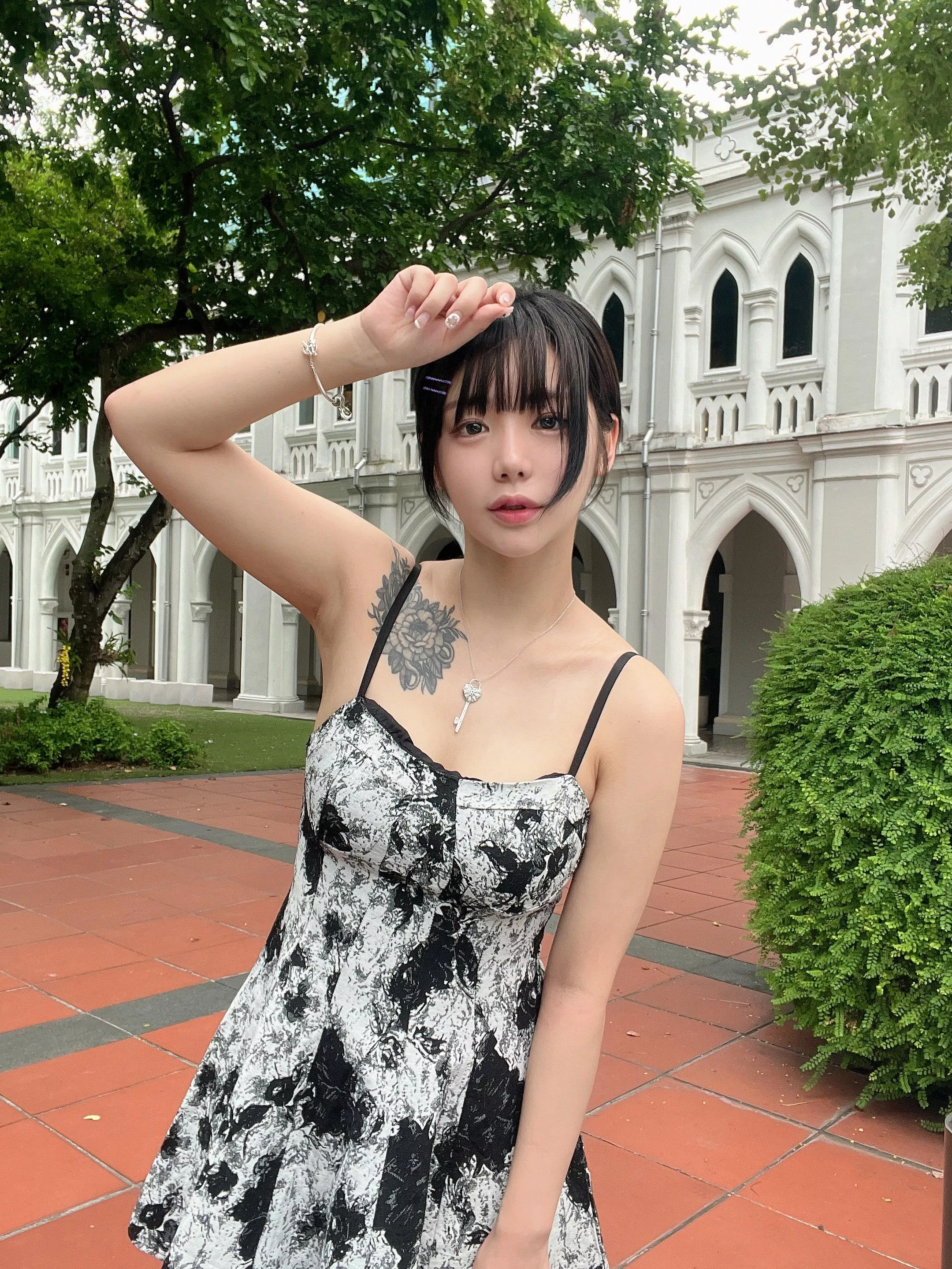 Would you lick or sniff first? posted by Minimum-Fisherman142