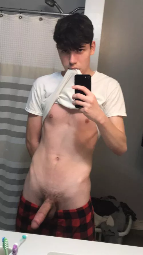 19 Looking for other teens. Sc: c-milly by Millec23