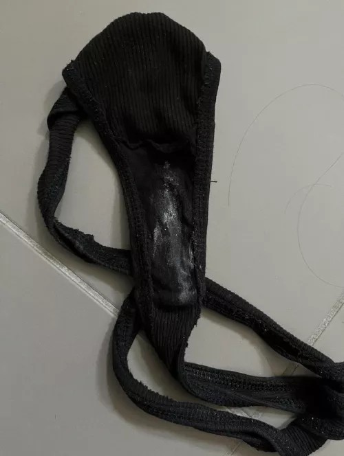 After being wet and horny at the gym and work by sexypresley