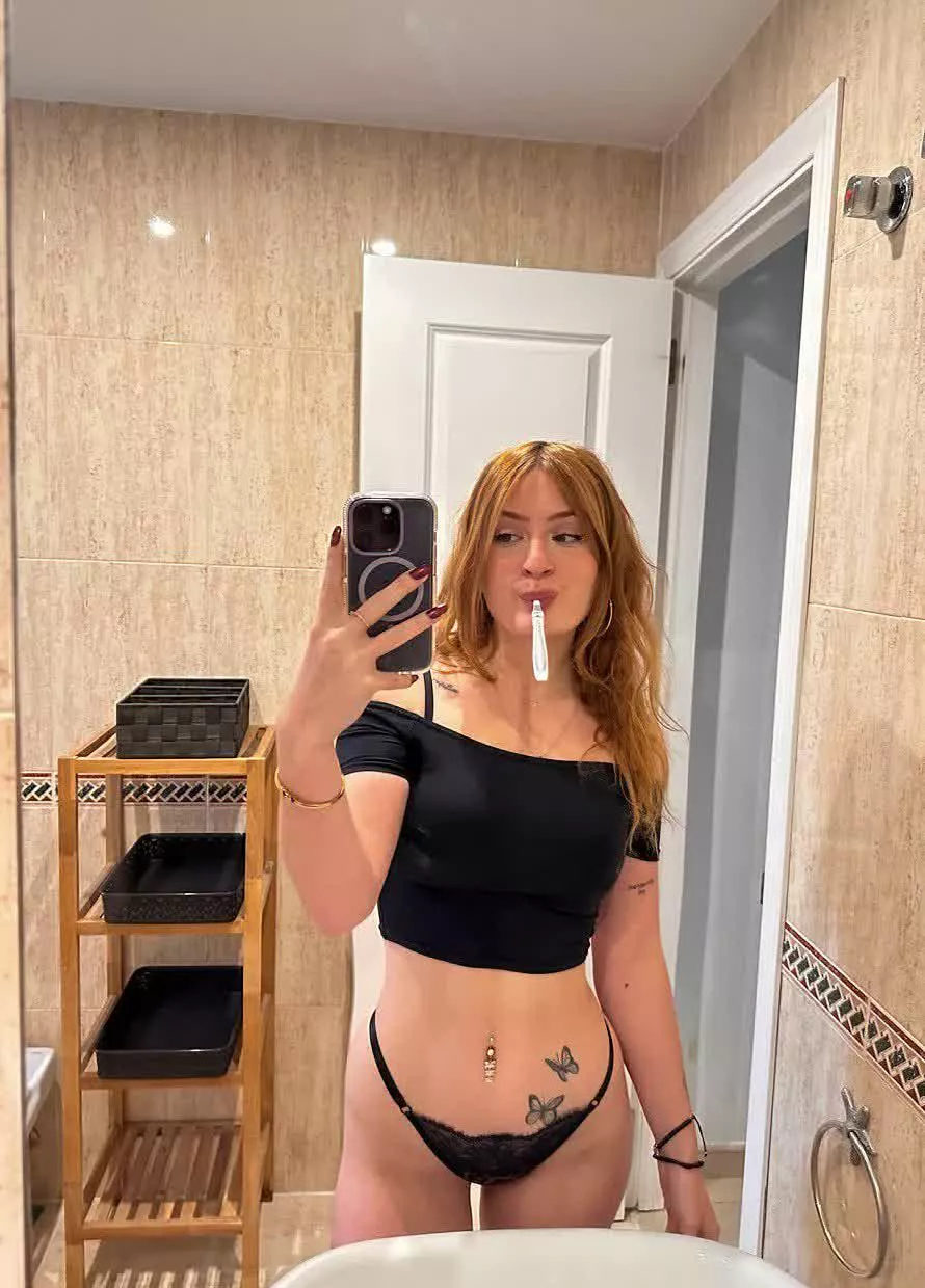 Bad lil' vibe. Can you handle the heat I bring? posted by cute_hailey