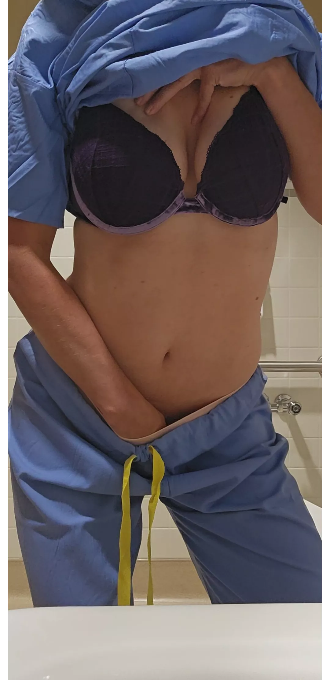 Bored tonight. Join me? ❤️ posted by shorttermthing