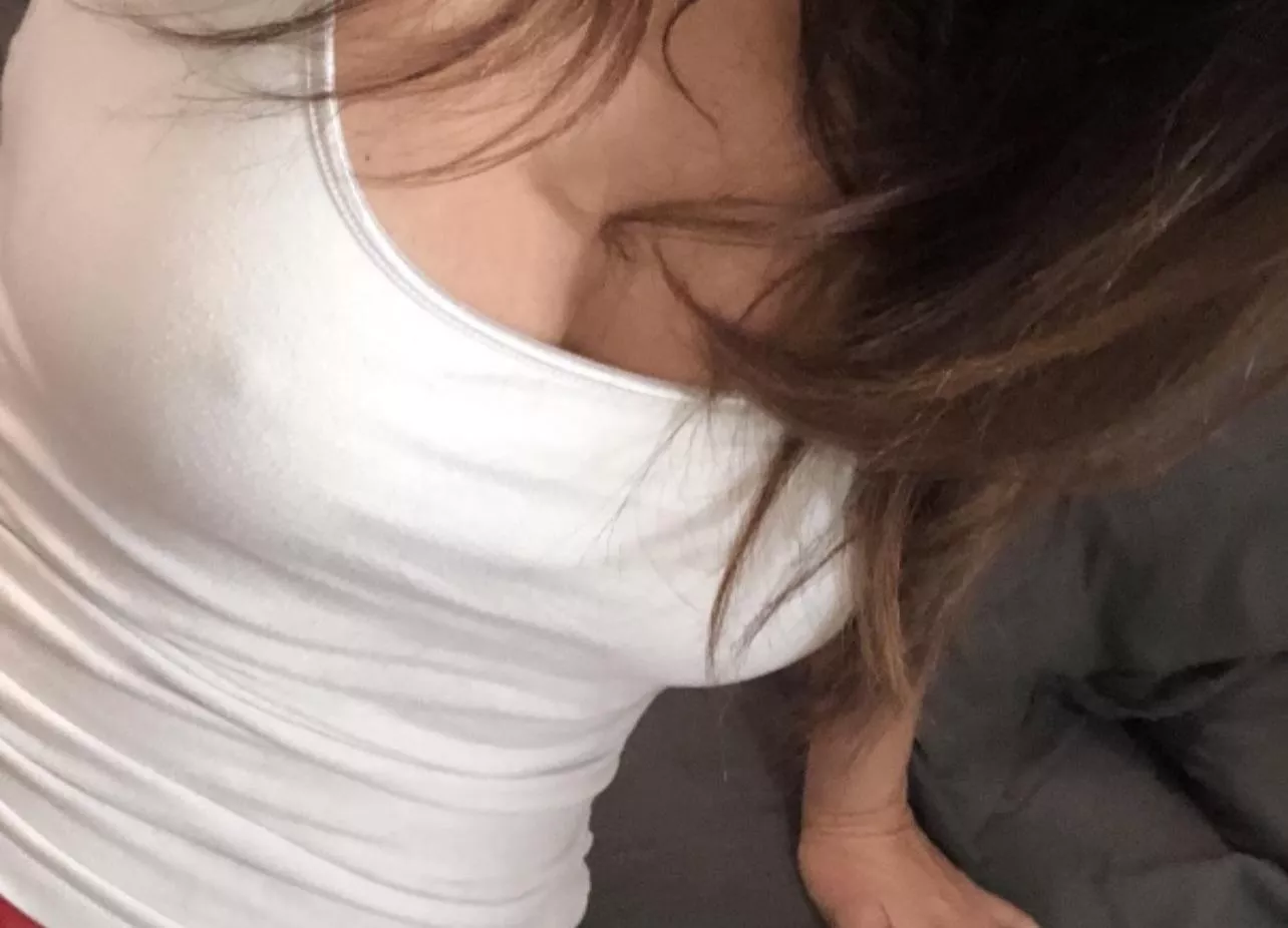 By beds empty and my pokies are waking up with me posted by Shybuttojectified