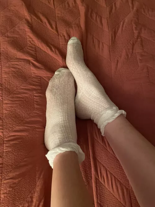 Clean or sweaty? (F) by llaurenlockhart