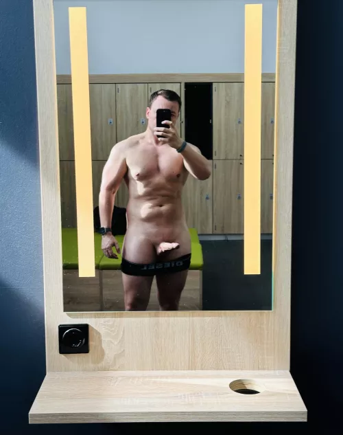 Daddy is trying to stay fit and strong (33) by germangonewild69