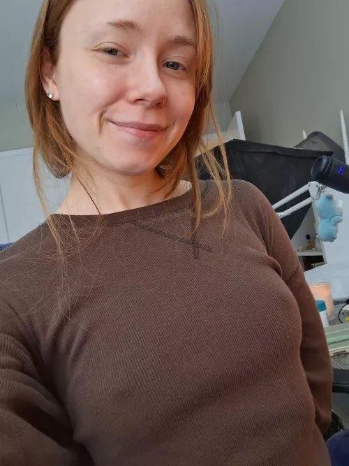 Don't mind my messy hair please by chronic_blush