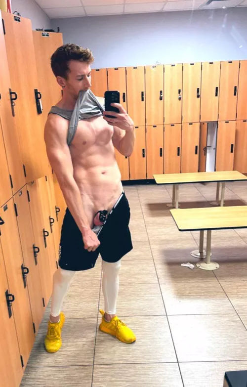 Feeling Thirsty at the gym tonight by SubPupKylo