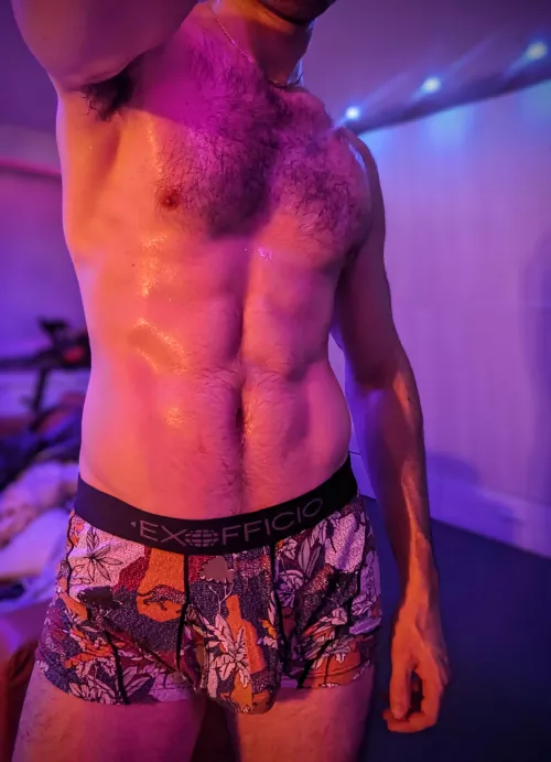 Hairy and sweaty! 😋 by nomso