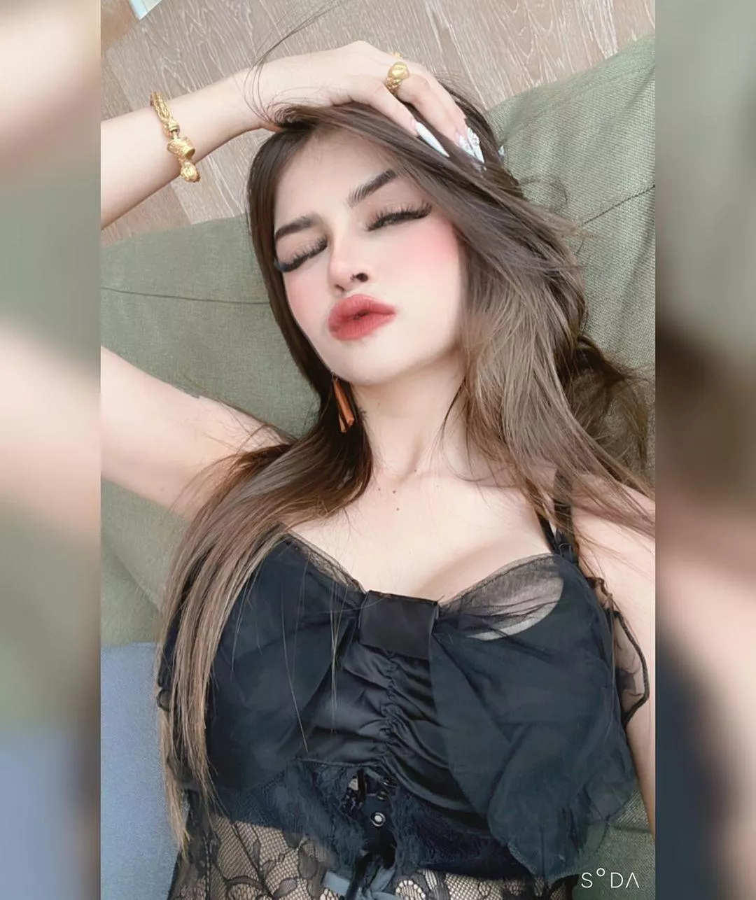 I asked for a selfie and this is what my bestie gave me posted by Perfect_Put_3373