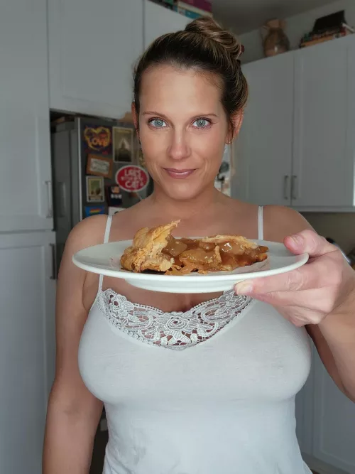 I made apple pie for pi day [f] by AnnabellePeach