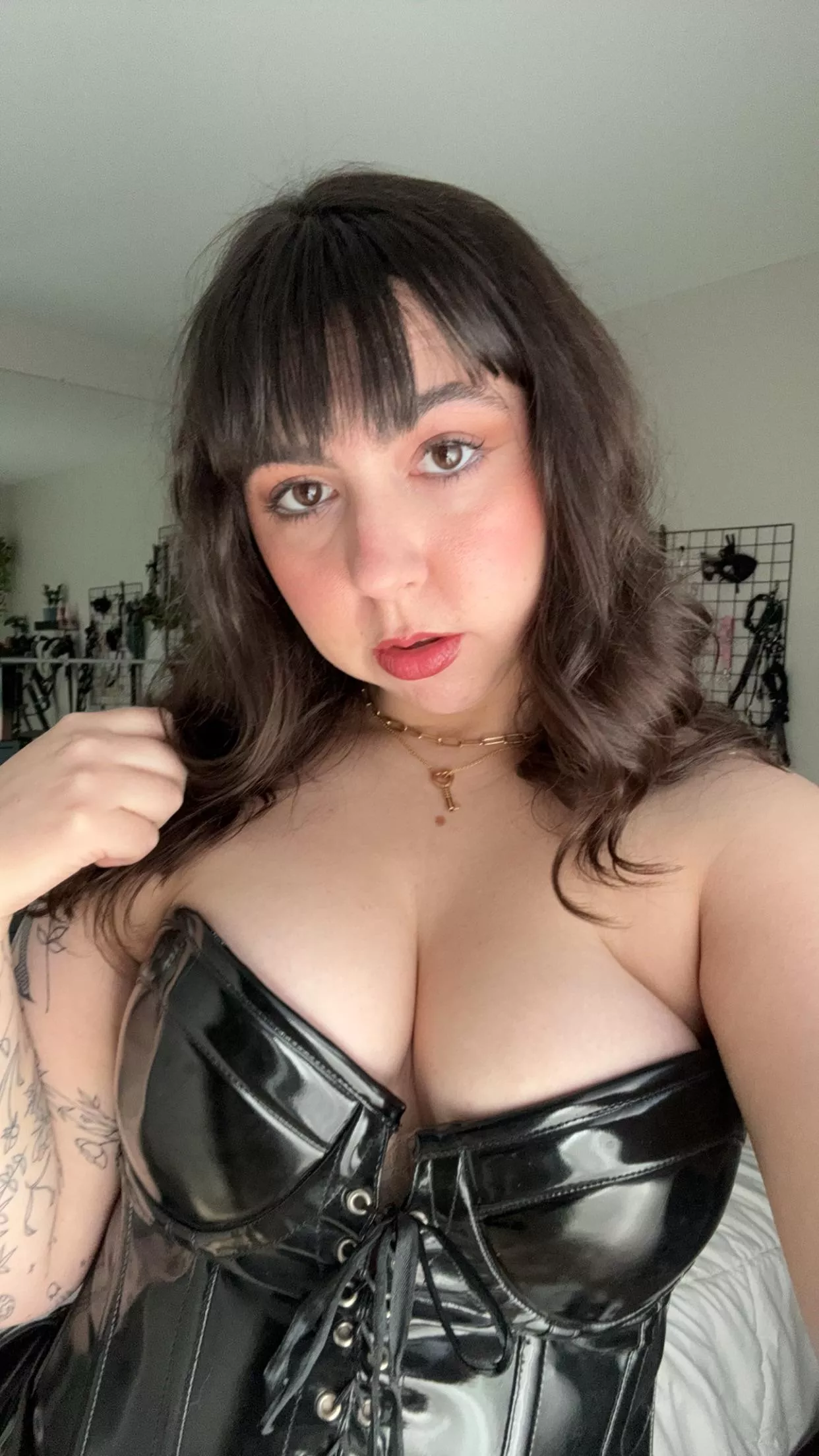 If you look at my dress closely, you can see yourself drooling in the reflection 🖤 posted by Jadesjungles