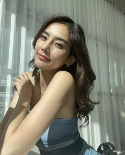 is she ur type?  by devilndaisies