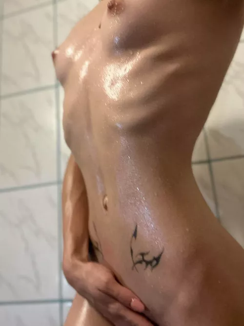 Join me in the shower room and let's take a bath together by Isla_Lucinda