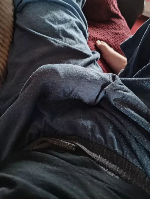 Just chilling and he popped up to say hello so thought I'd share... by ConstantDesmond